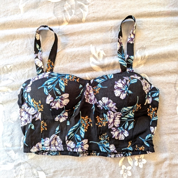 Woman's Balconette Crop Top/Cami - Picture 2 of 8